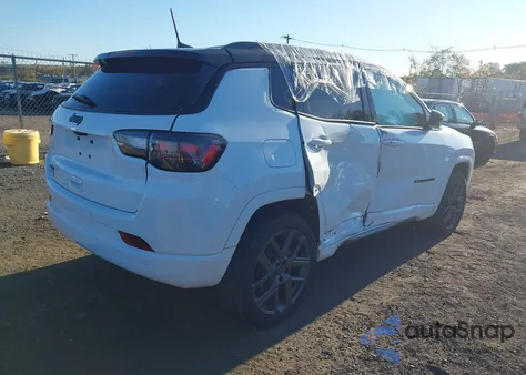 2025 Jeep Compass Limited 4X4 z USA, uszkodzony, nr VIN 3C4NJDCN8ST549226